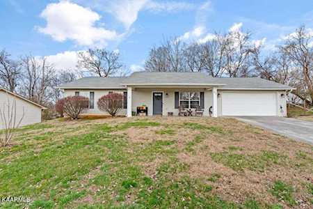 512 Lejeune Dr Maryville, TN 37804