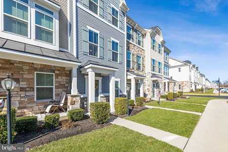25039 Coats Square Aldie, VA 20105