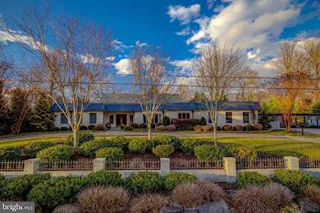 6618 Van Winkle Dr Falls Church, VA 22044