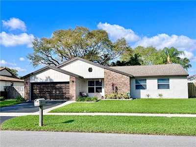 5225 SW 116th Ave Cooper City, FL 33330