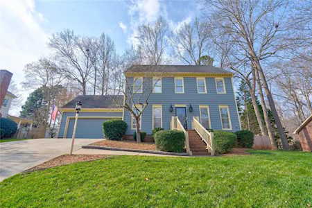 2817 Colony Woods Dr Gastonia, NC 28054