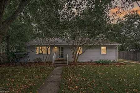 114 Woodhaven Rd Newport News, VA 23608