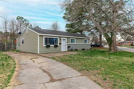 1809 N Streamline Dr Virginia Beach, VA 23454
