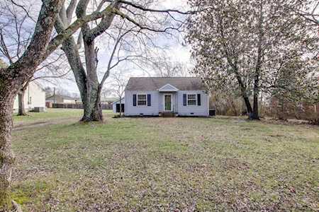 126 Brentlawn Dr Springfield, TN 37172