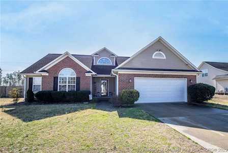 175 Sandspur Ct Raeford, NC 28376