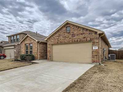 313 Lemon Mint Lane Denton, TX 76210