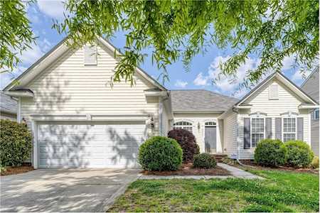 2527 Bethesda Oaks Dr Gastonia, NC 28056