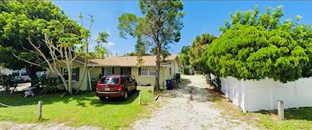 2506 Bay Blvd Indian Rocks Beach, FL 33785