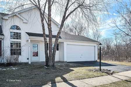 3214 Debra Dr Island Lake, IL 60042