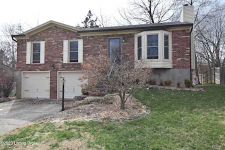 10920 Chenwood Ct Louisville, KY 40299