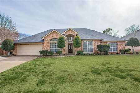 3305 Clearfield Drive Grapevine, TX 76051