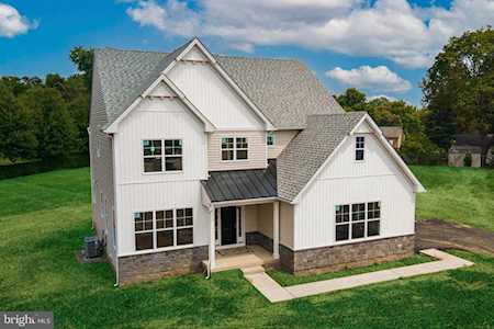 318 Brimfield Circle Eagleville, PA 19403