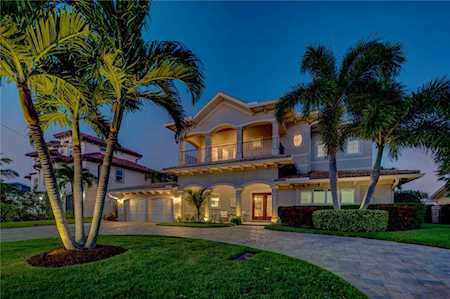 2133 Harbor View Dr Dunedin, FL 34698