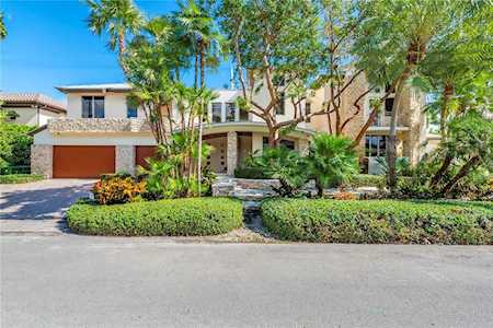 414 Royal Plaza Dr Fort Lauderdale, FL 33301