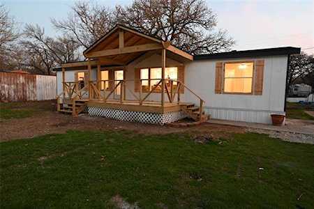 2012 Jackie Drive Burleson, TX 76028