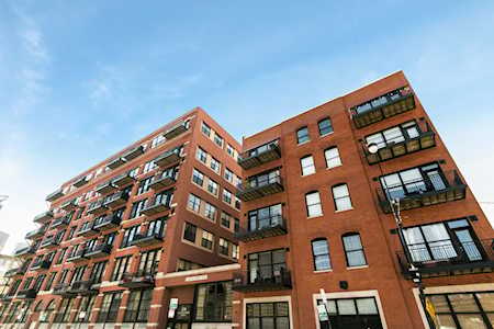 226 N Clinton St #708 Chicago, IL 60661