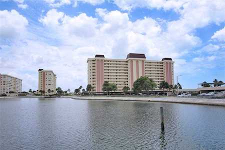 4775 Cove CIRCLE #807 St. Petersburg, FL 33708