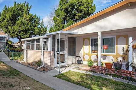 26831 Avenue of The Oaks #D Newhall, CA 91321
