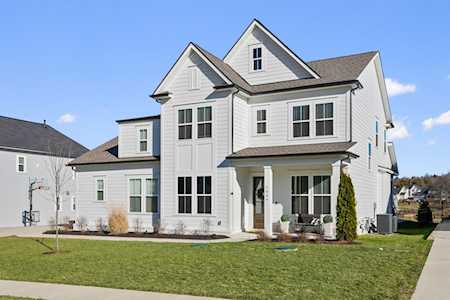 7036 Vineyard Valley Dr College Grove, TN 37046