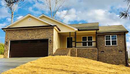 1208 Spring Time Ct Lenoir, NC 28645