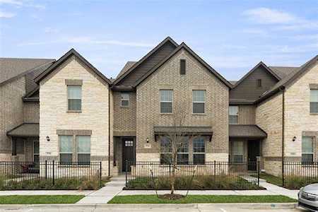 5940 Bursey Road Watauga, TX 76137
