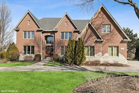 19 Mockingbird Ln Oak Brook, IL 60523