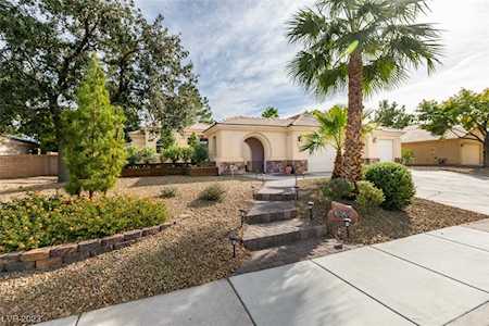 3825 N Torrey Pines Dr Las Vegas, NV 89108
