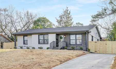 1708 Wensley Dr Charlotte, NC 28210