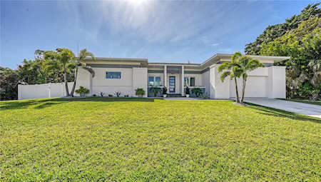 1220 Bogey Ln Longboat Key, FL 34228