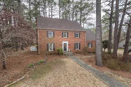 8271 Pine Valley Ln Germantown, TN 38139