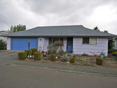 12125 SW King Richard DR King City, OR 97224