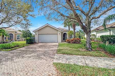 2282 W Heydon Cir Naples, FL 34120