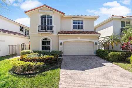 1436 Breakwater Ter Hollywood, FL 33019