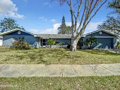 108 Stratford Square Port Orange, FL 32127