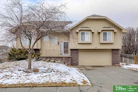 1808 Ashwood Ave Papillion, NE 68133