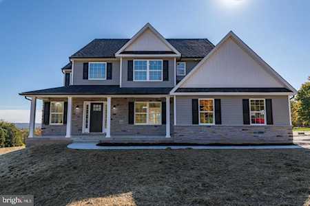 118 Colonial Dr Perkiomenville, PA 18074