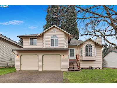 1909 NE 150th ST Vancouver, WA 98686