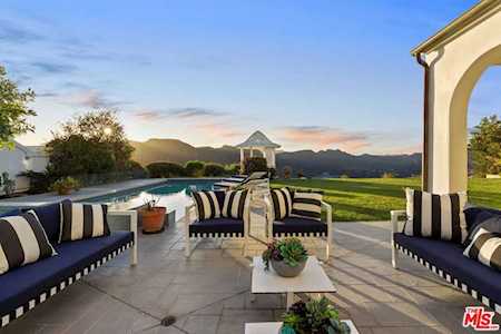 16866 Charmel Ln Pacific Palisades, CA 90272