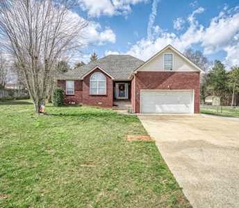 557 Windy Rd Mount Juliet, TN 37122