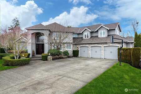 1737 267th Ct SE Sammamish, WA 98075