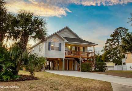7608 Outrigger Court Wilmington, NC 28412