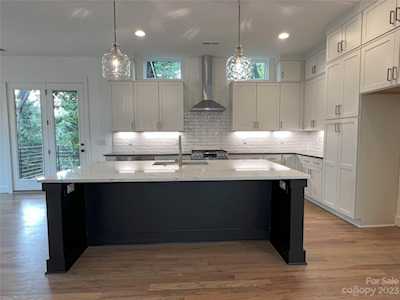 827 Madison Glen Ln Charlotte, NC 28209
