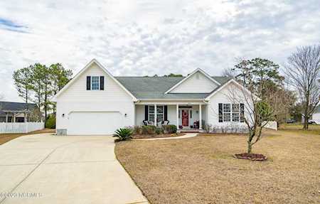 1002 Els Court Morehead City, NC 28557