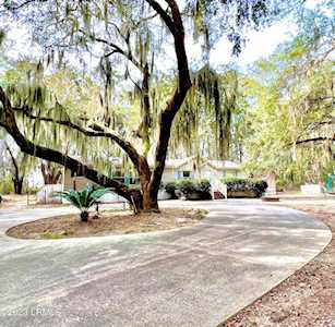 54 Club Bridge Rd St. Helena Island, SC 29920