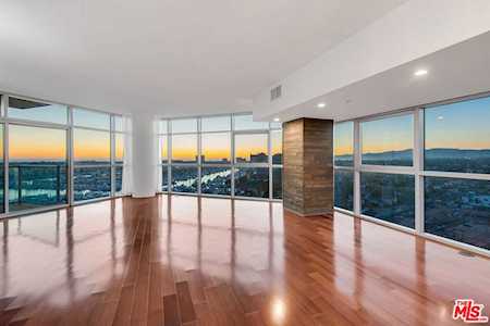 13700 Marina Pointe Dr #1205 Marina Del Rey, CA 90292