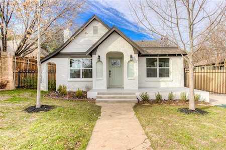 5532 Pershing Avenue Fort Worth, TX 76107