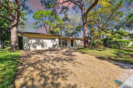 615 69th Ave S St. Petersburg, FL 33705