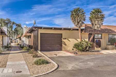2749 Heritage Circle Las Vegas, NV 89121