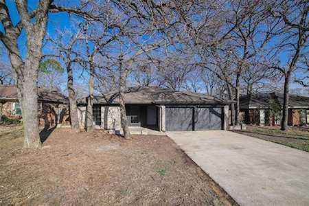 5725 Myers Road Arlington, TX 76017