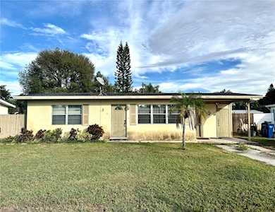 5803 17th St W Bradenton, FL 34207